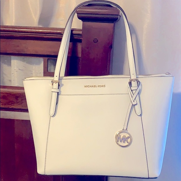 Michael Kors Handbags - Michael Kors Tote 🦙👜